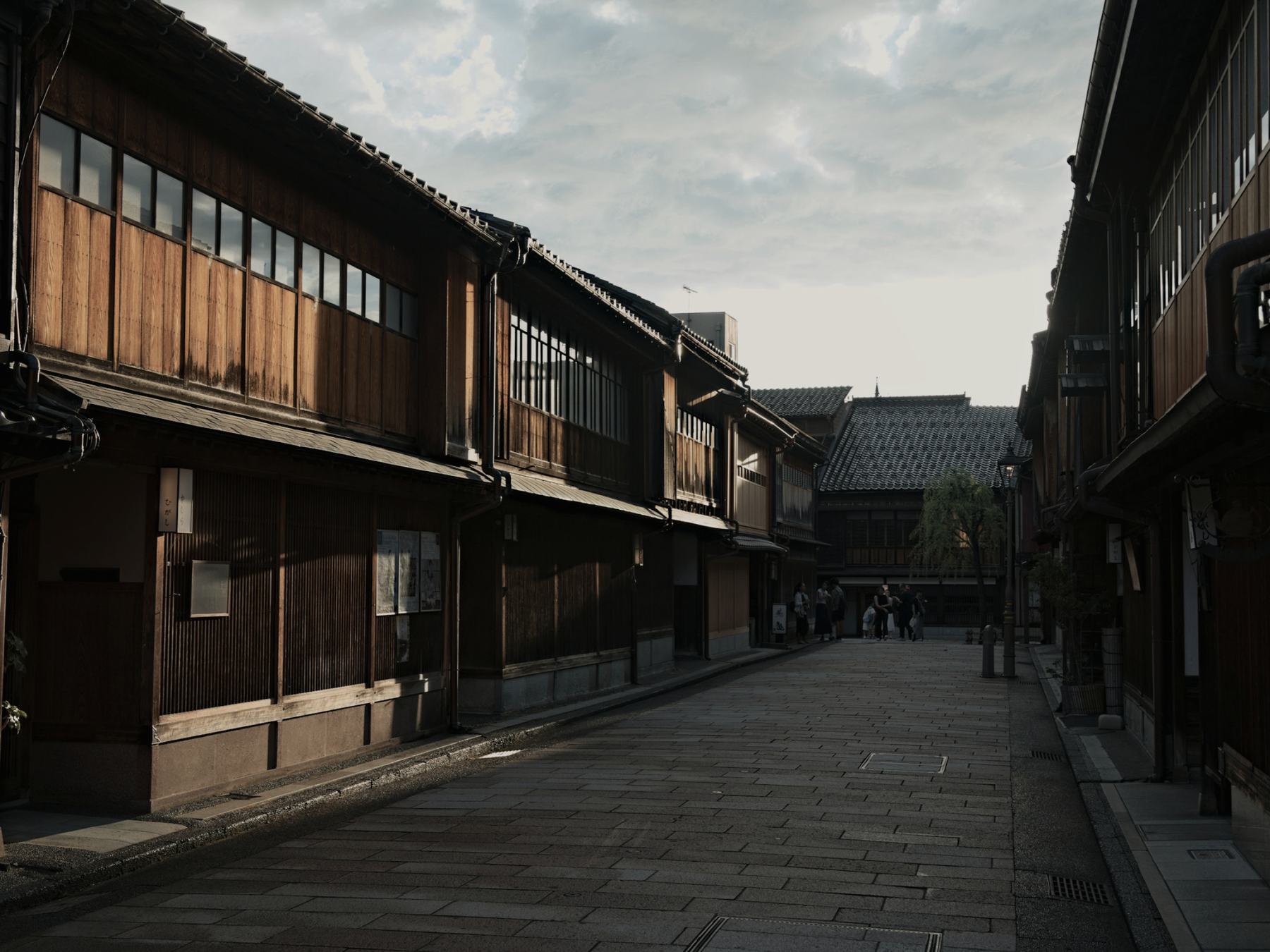 The street outside the atelier in Higashiyama